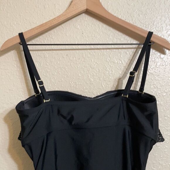 KONA Sol | black ruffle swimsuit - Picture 8 of 11
